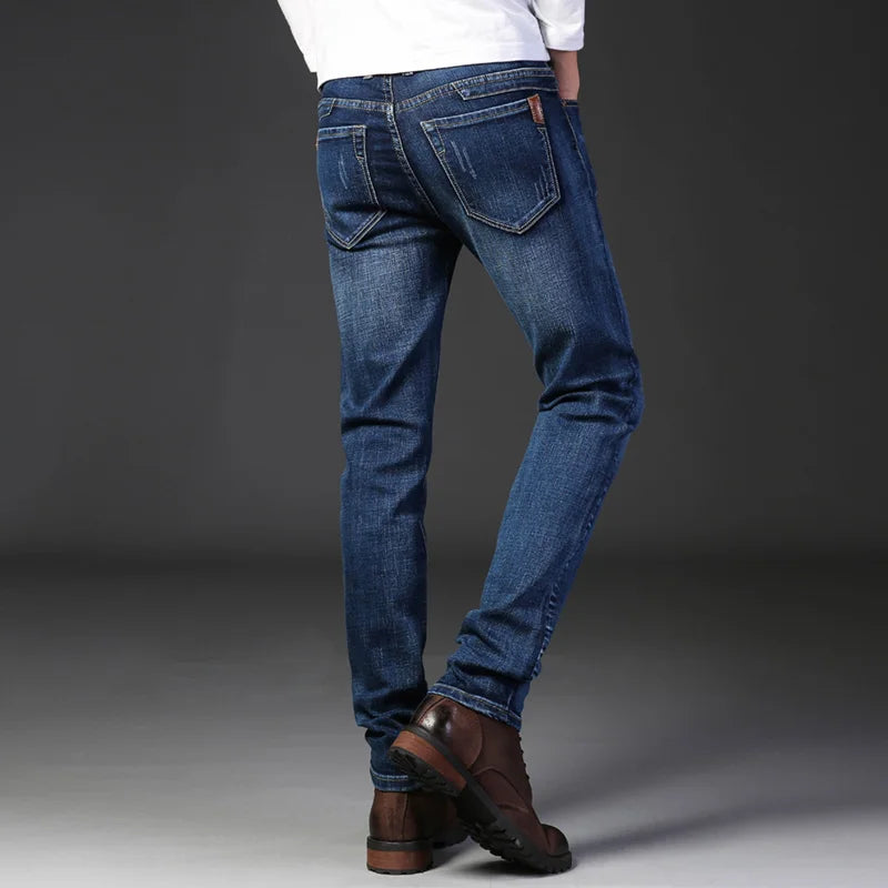 SLIM FIT JEANS