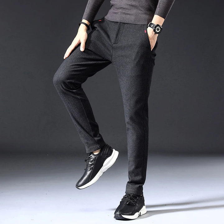 CLASSIC SLIM FIT PANTS