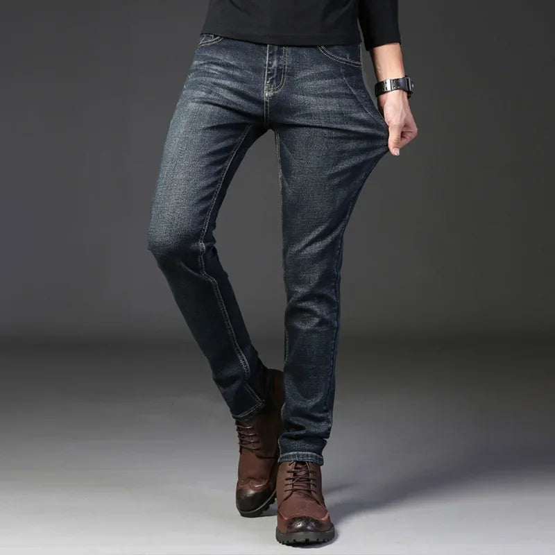 SLIM FIT JEANS