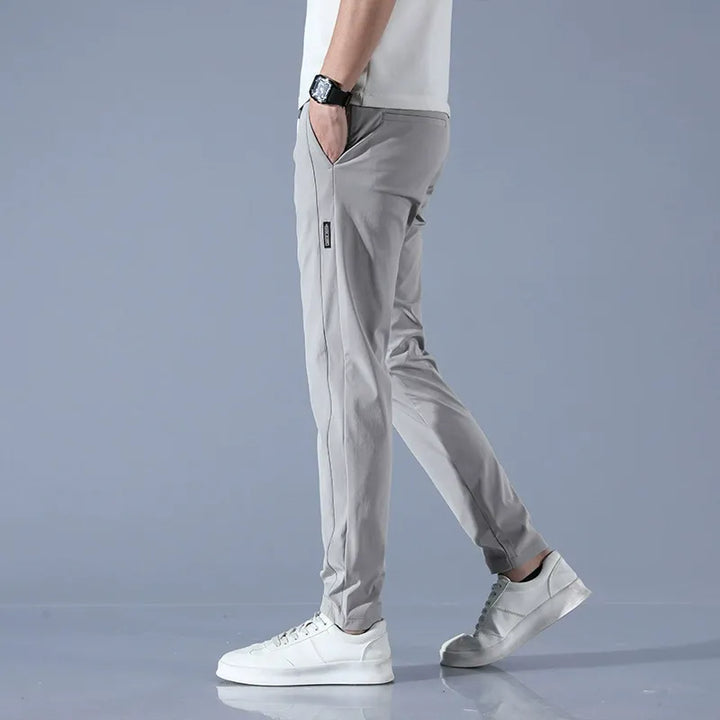 AXEL™ TECHNICAL TAPERED PERFORMANCE PANT