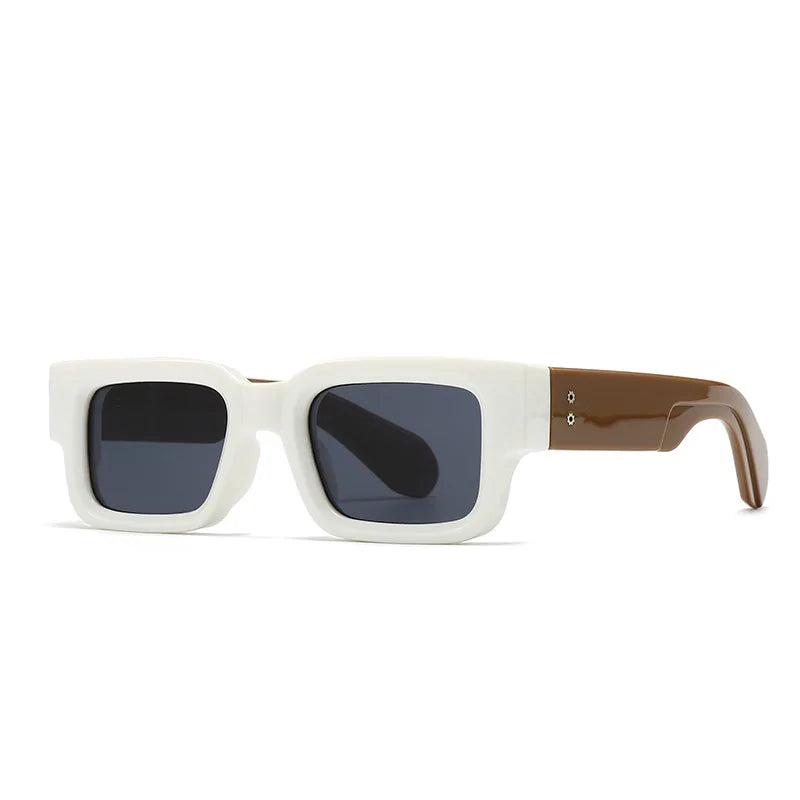 https://cdn.shopify.com/s/files/1/0811/2812/8830/files/white1.png?v=1766200788